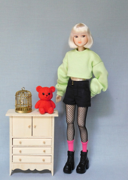 Momoko Girl Pop Lime Cat  распакована